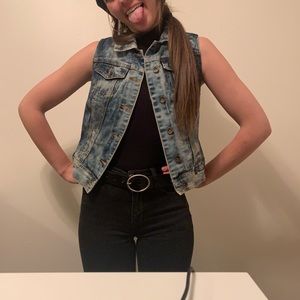 Jean Vest